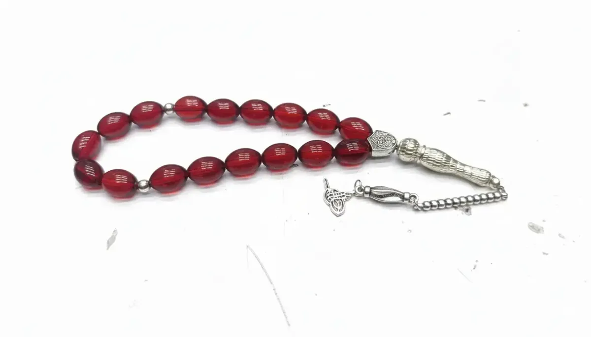 Efe Boy Cam Tesbih Vişne Çürüğü